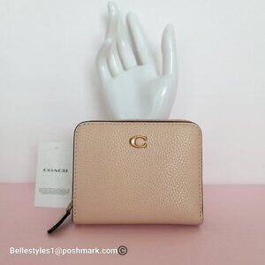 COACH Billfold Pebbled Leather Small Wallet w Colorblocked Interior-Cream multi⭐
